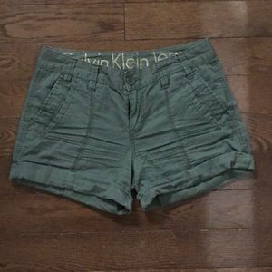 Calvin Klein jeans olive green cargo shorts
